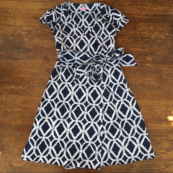 Lilly Pulitzer Dresses & Skirts - Lily Pulitzer Navy and White Wrap Dress. Size 4.